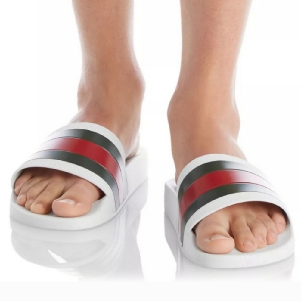 Gucci Slides - Picture 4 of 12